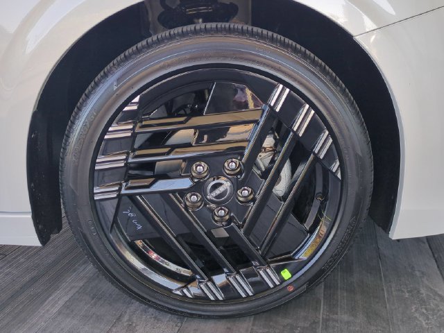 New 2027 Aspen White TriCoat Nissan SR image 25