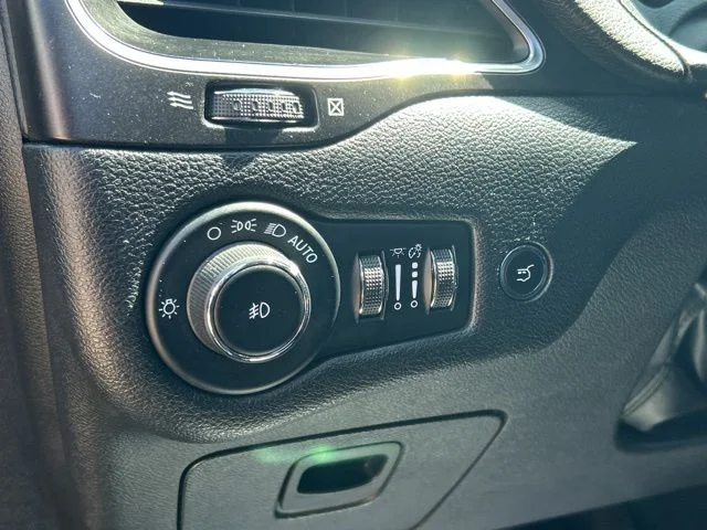 Used 2020 Beige Jeep Trailhawk image 41