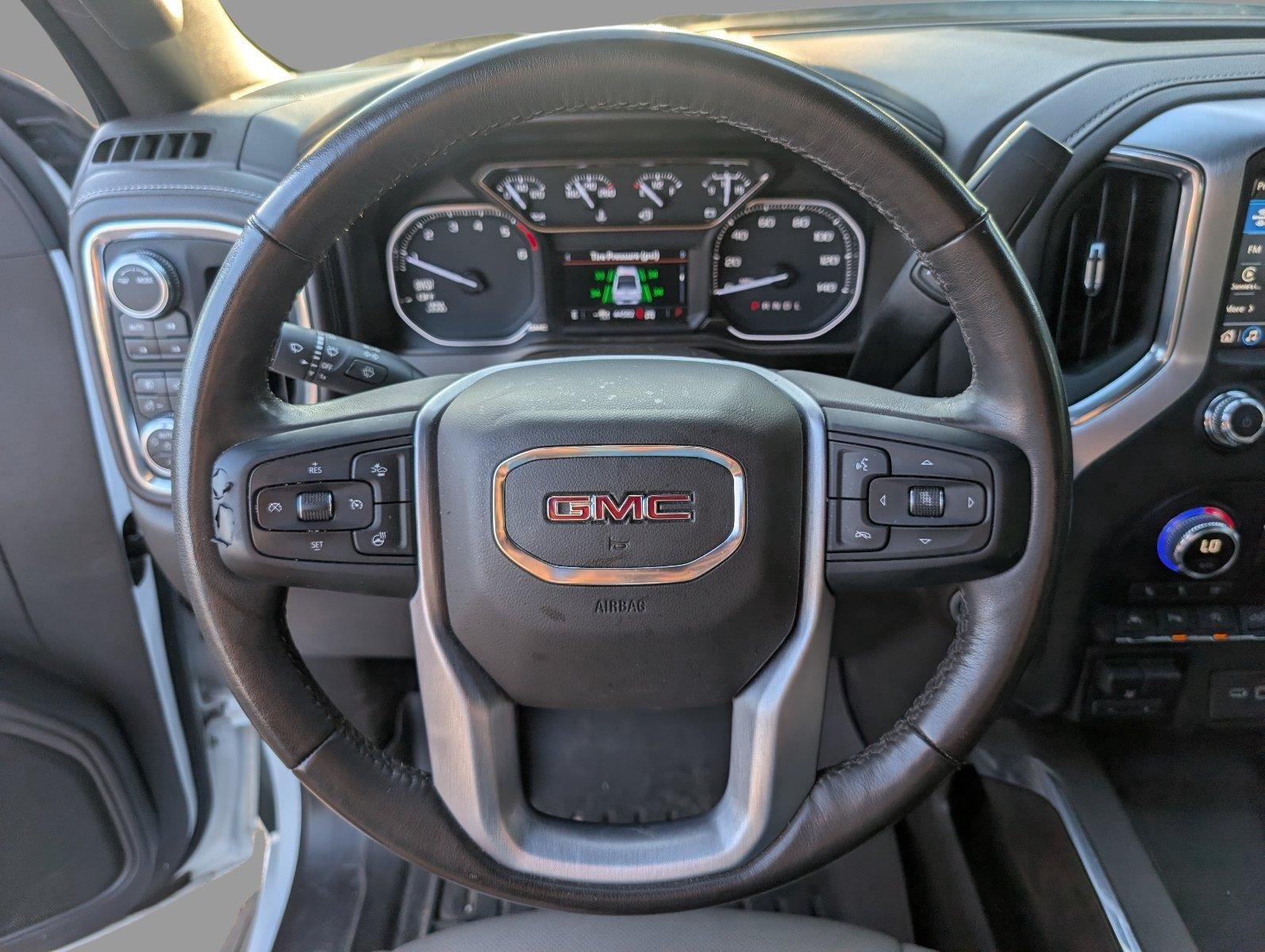 Used 2021 SUMMIT WHITE GMC SLT image 28