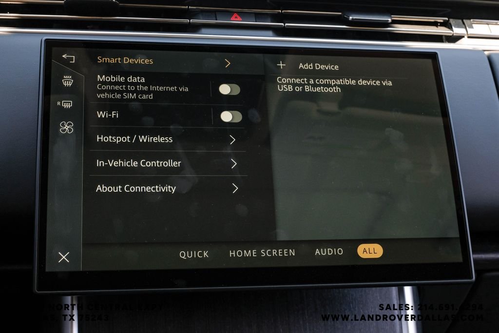 New 2026 Fuji White Land Rover SE image 32