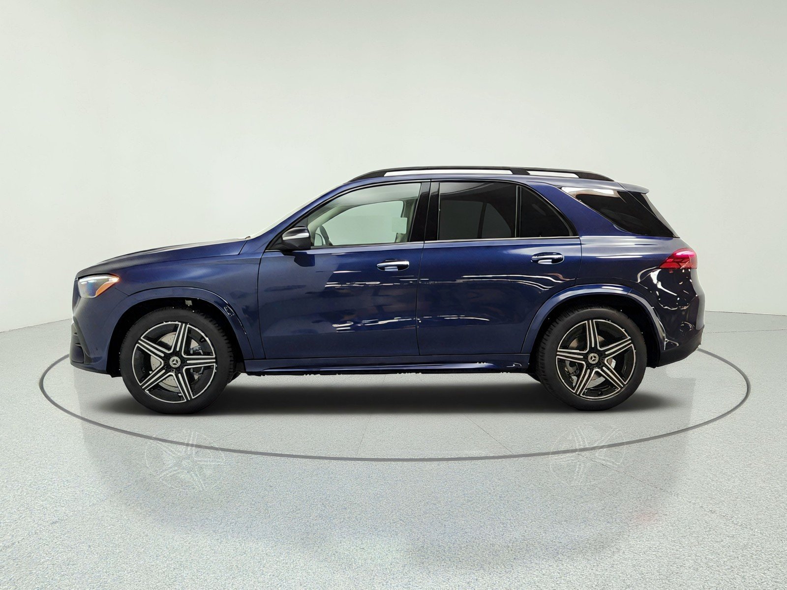 New 2026 Twilight Blue Metallic Mercedes-Benz GLE 350 4MATIC® SUV image 8
