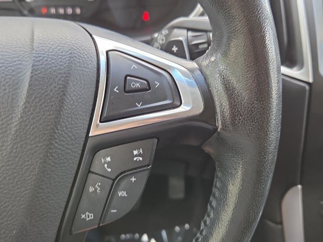 Used 2015 White Platinum Clearcoat Metallic Ford SEL image 20
