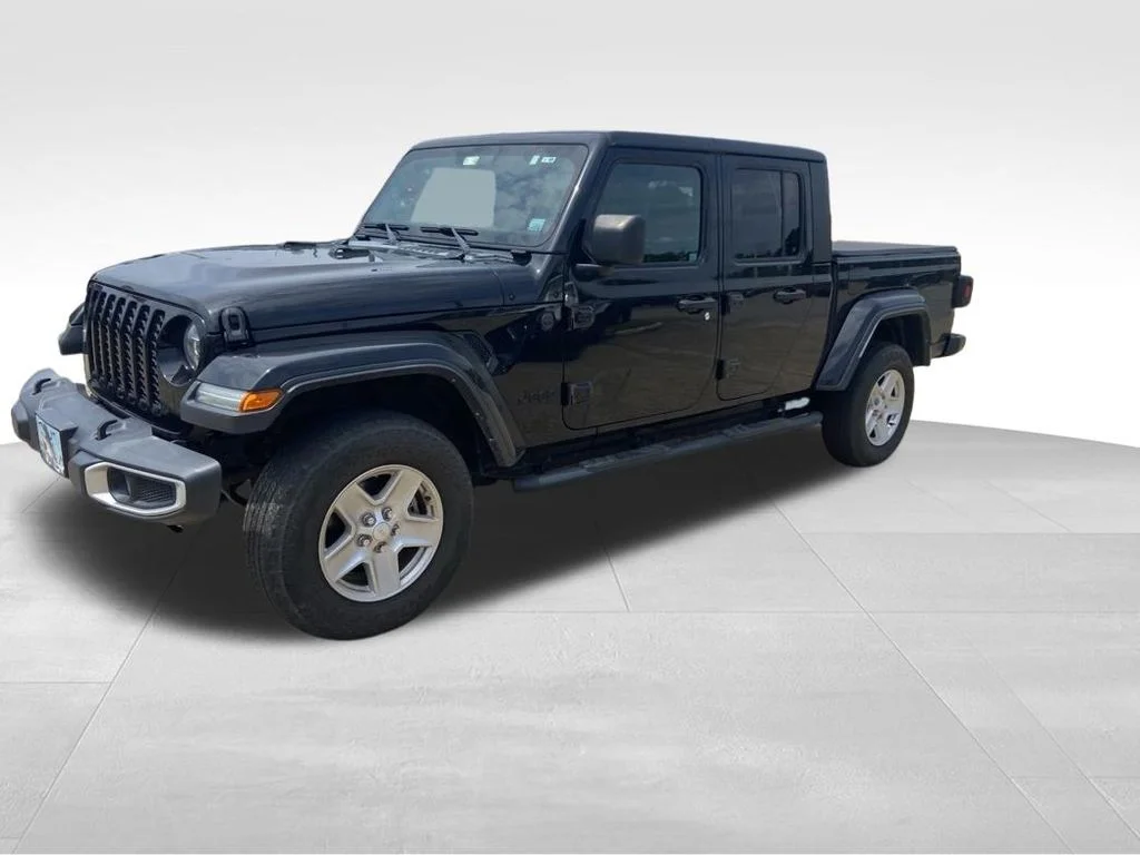 Used 2022 Black Jeep Sport image 25