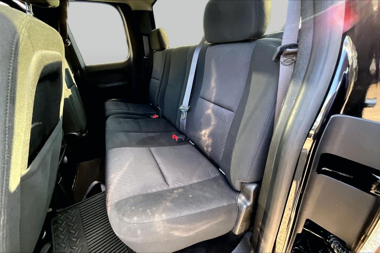 Used 2013 Onyx Black GMC SLE image 21