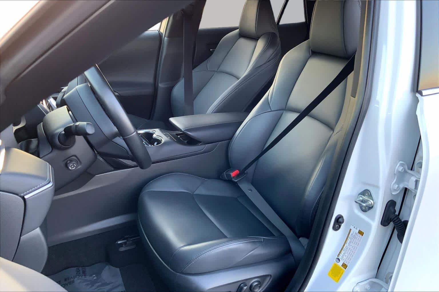 Used 2024 Wind Chill Pearl Toyota Nightshade image 7