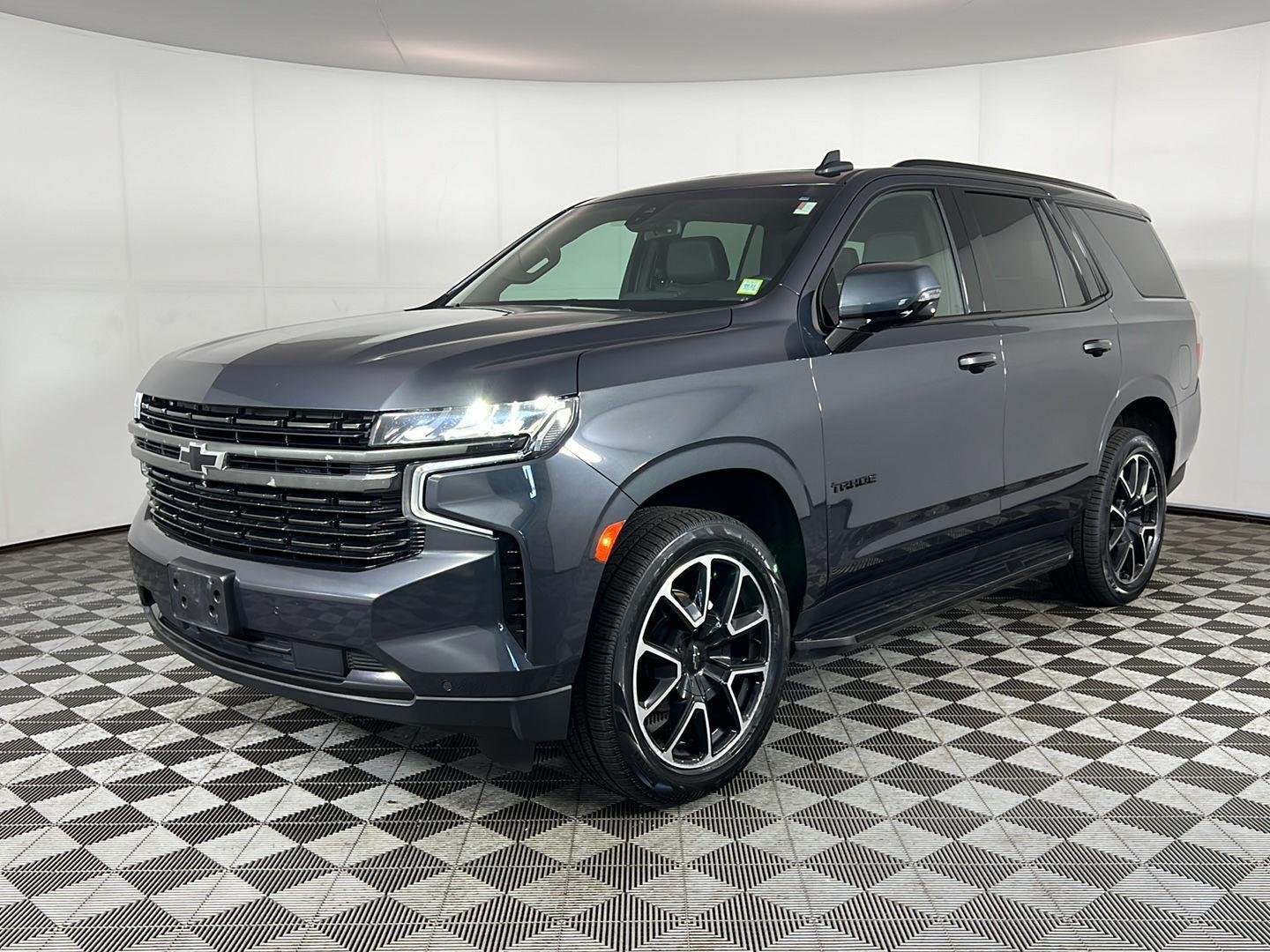 Used 2022 Evergreen Gray Metallic Chevrolet RST image 13