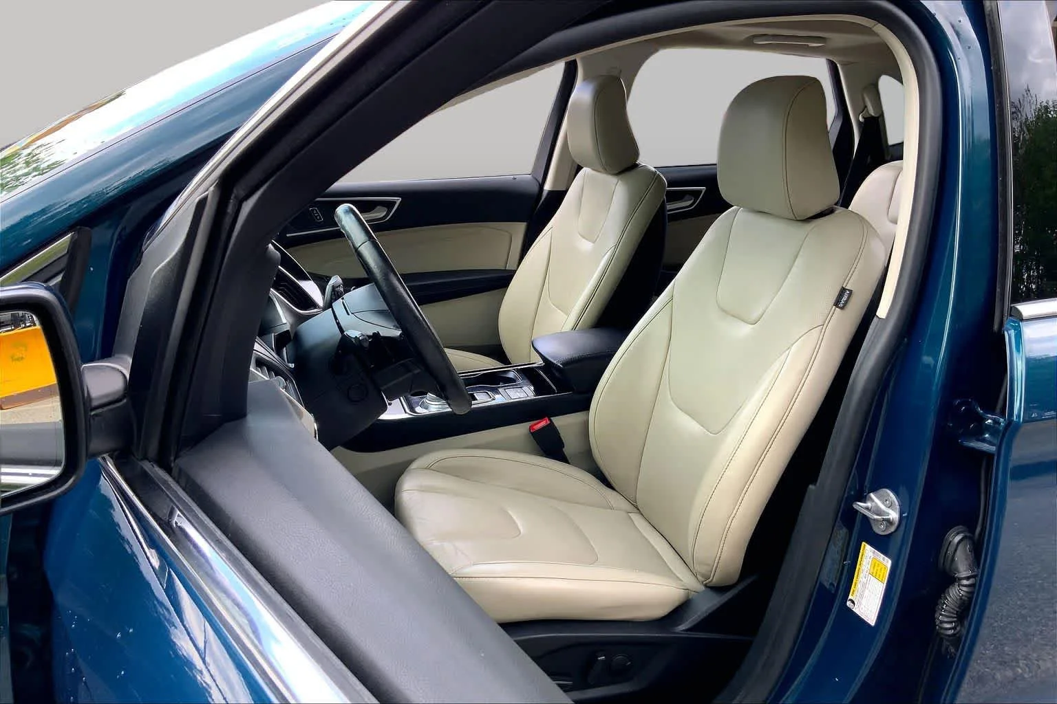 Used 2020 Dark Persian Green Ford Titanium image 9