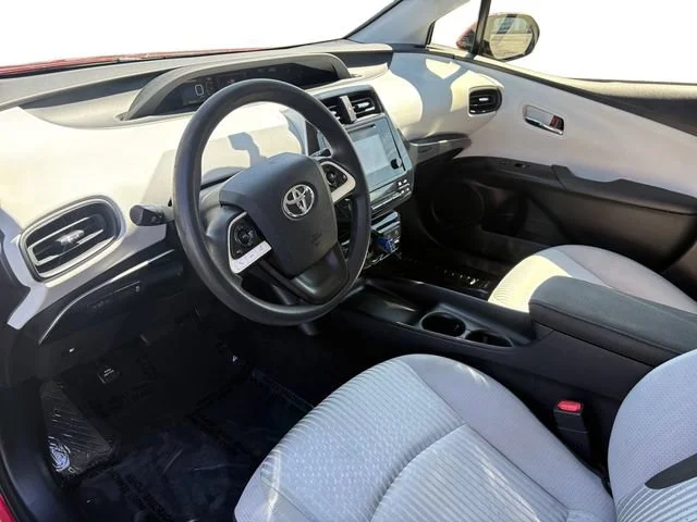 Used 2016  Toyota Two image 12