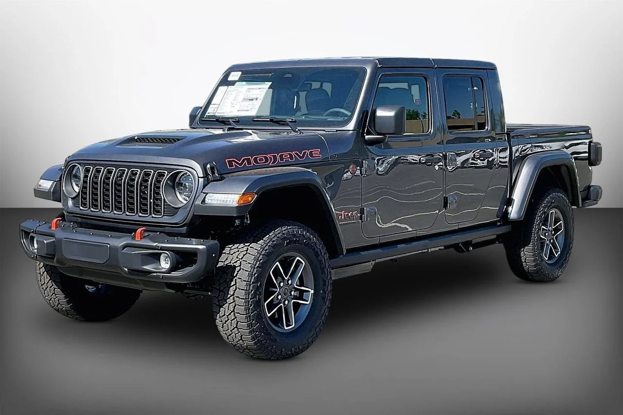 New 2026 Granite Crystal Metallic Clearcoat Jeep Mojave X image 4