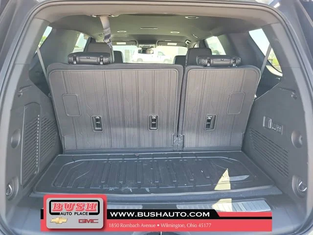2026 GMC Yukon Denali - Photo 9