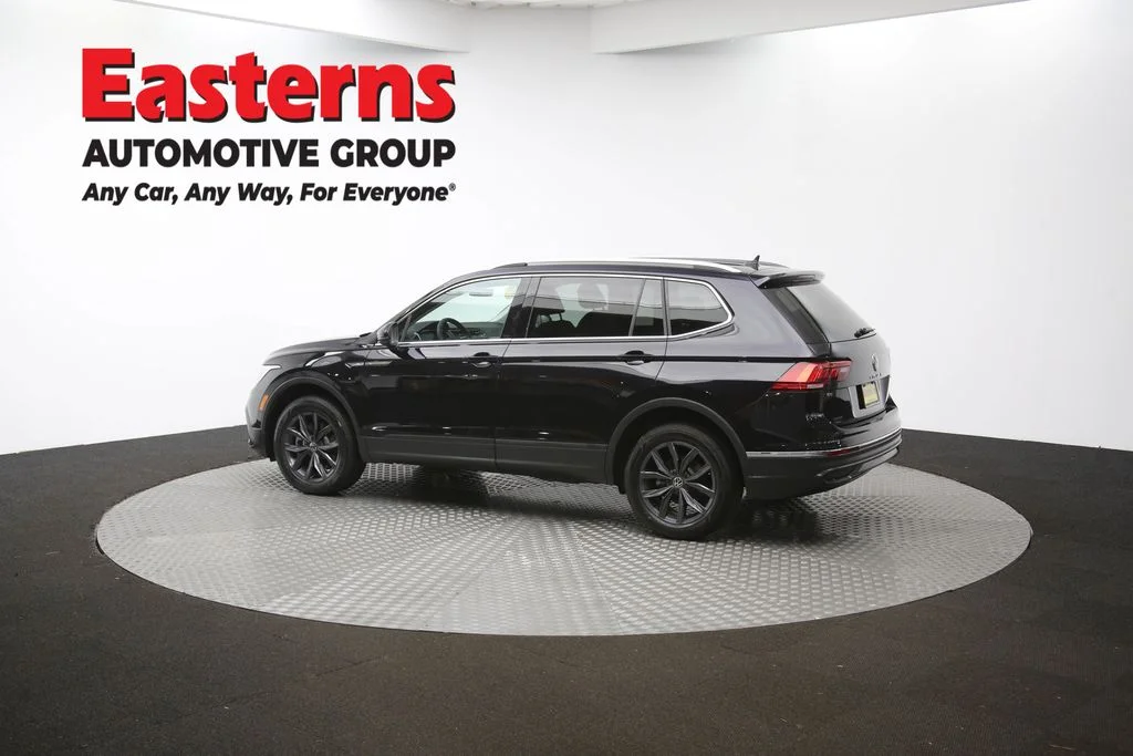 Used 2023 Black Volkswagen 2.0T SE image 61