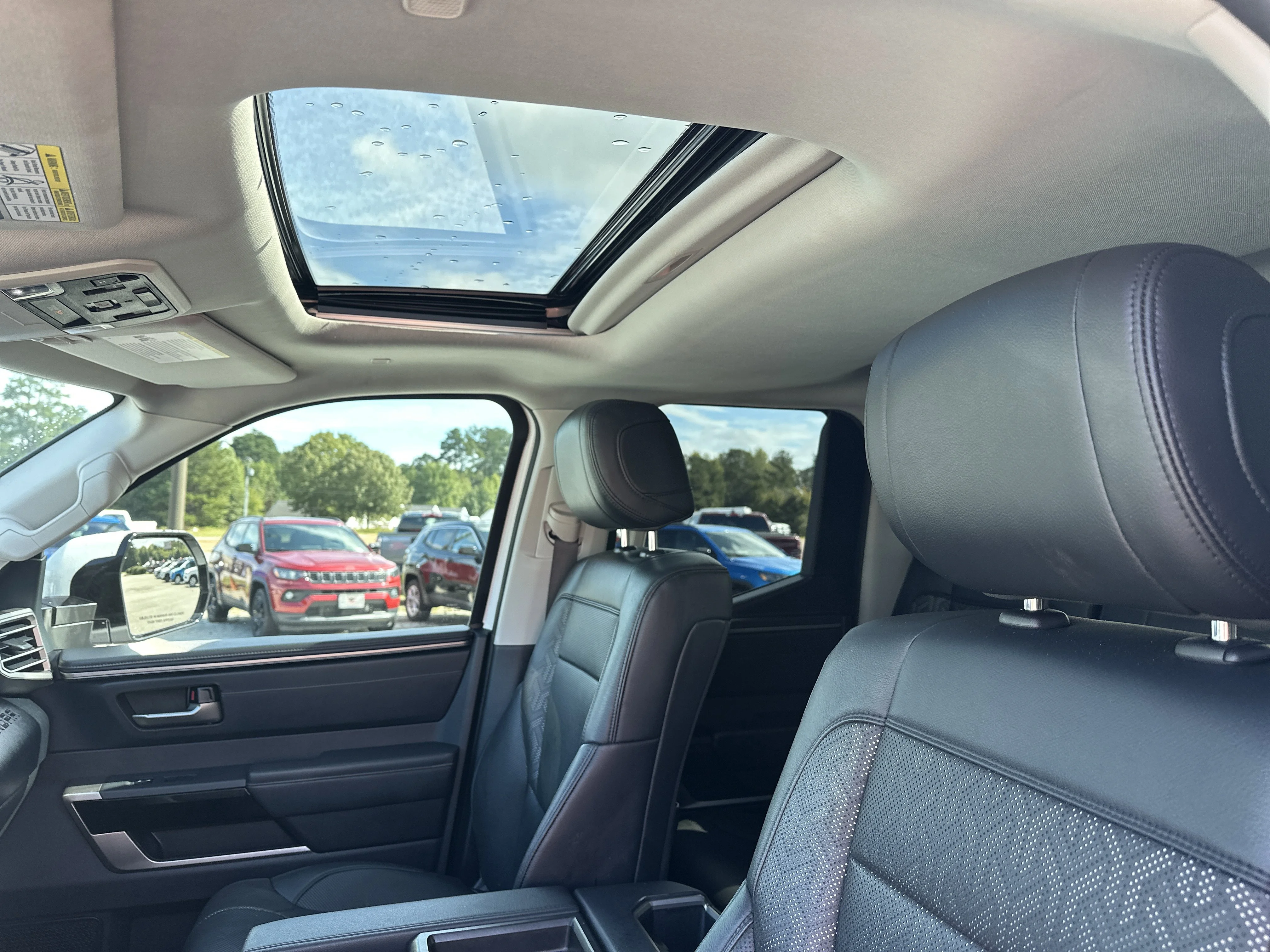 2022 Toyota Tundra Limited - Photo 34