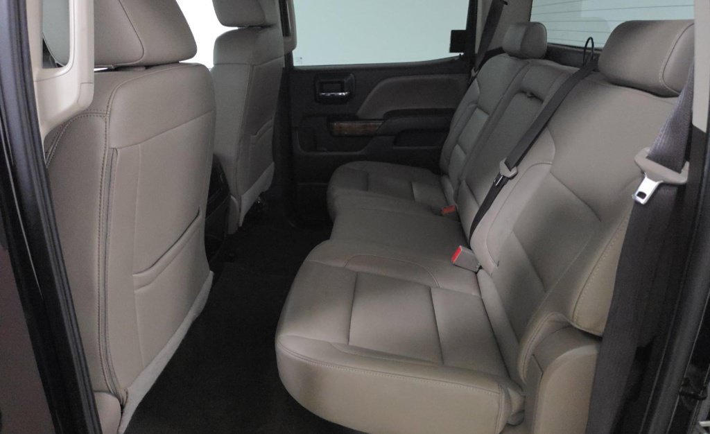 Used 2017 Black GMC SLT image 17
