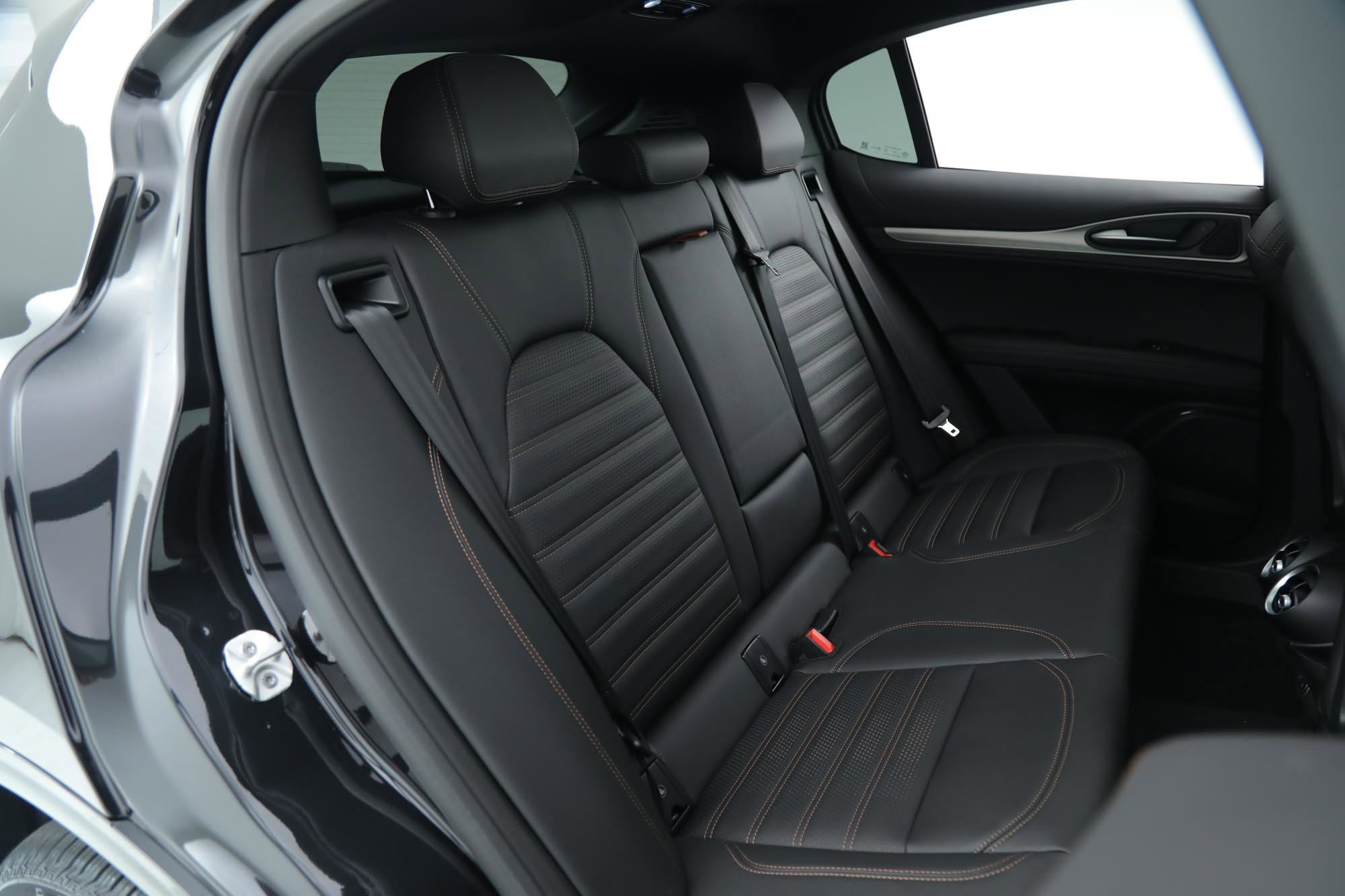 2025 Alfa Romeo Stelvio Intensa - Photo 20