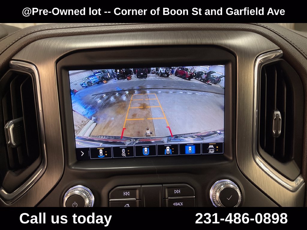 Used 2020 White GMC Denali image 24