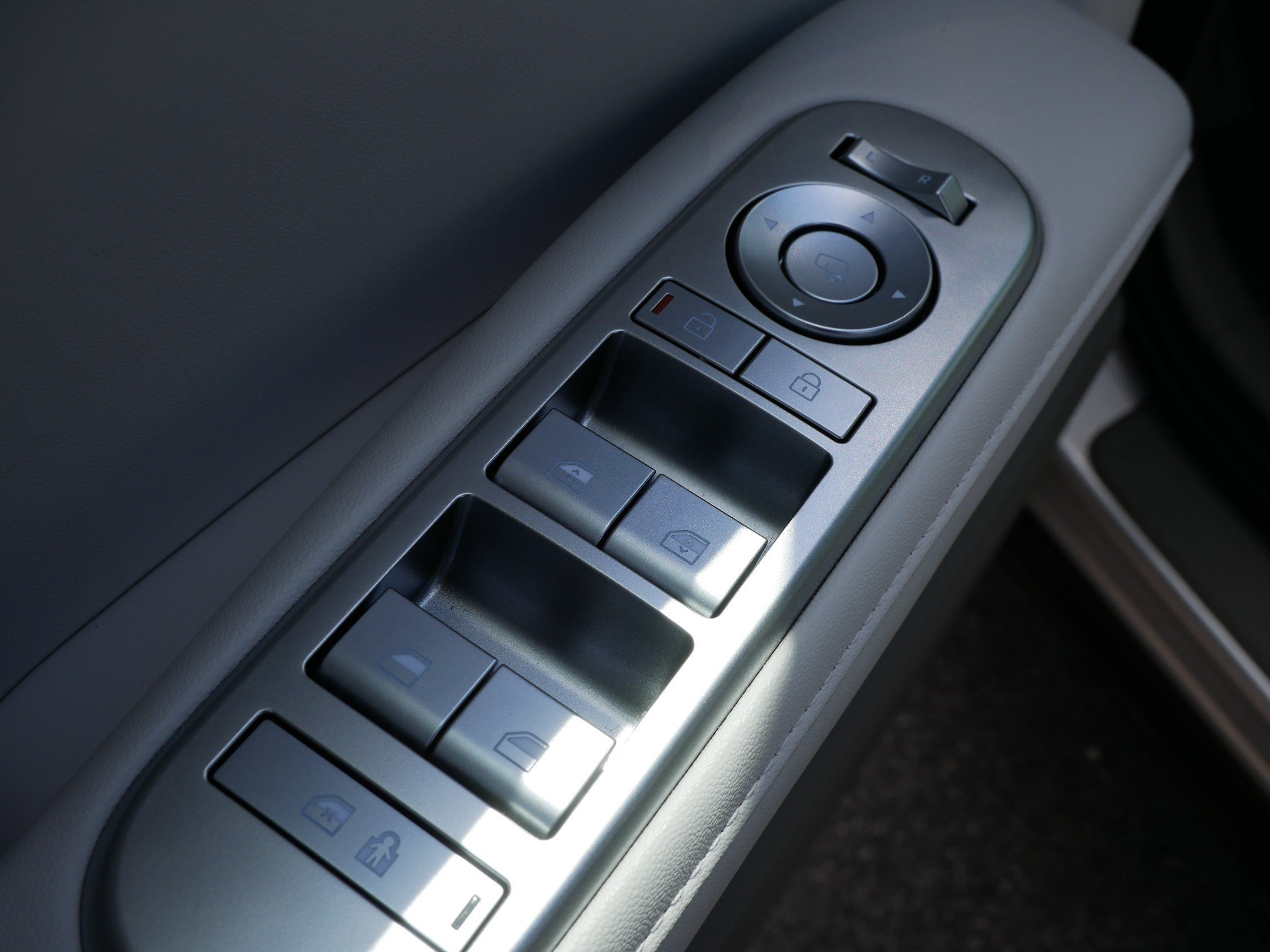 2026 Hyundai Palisade Limited - Photo 18