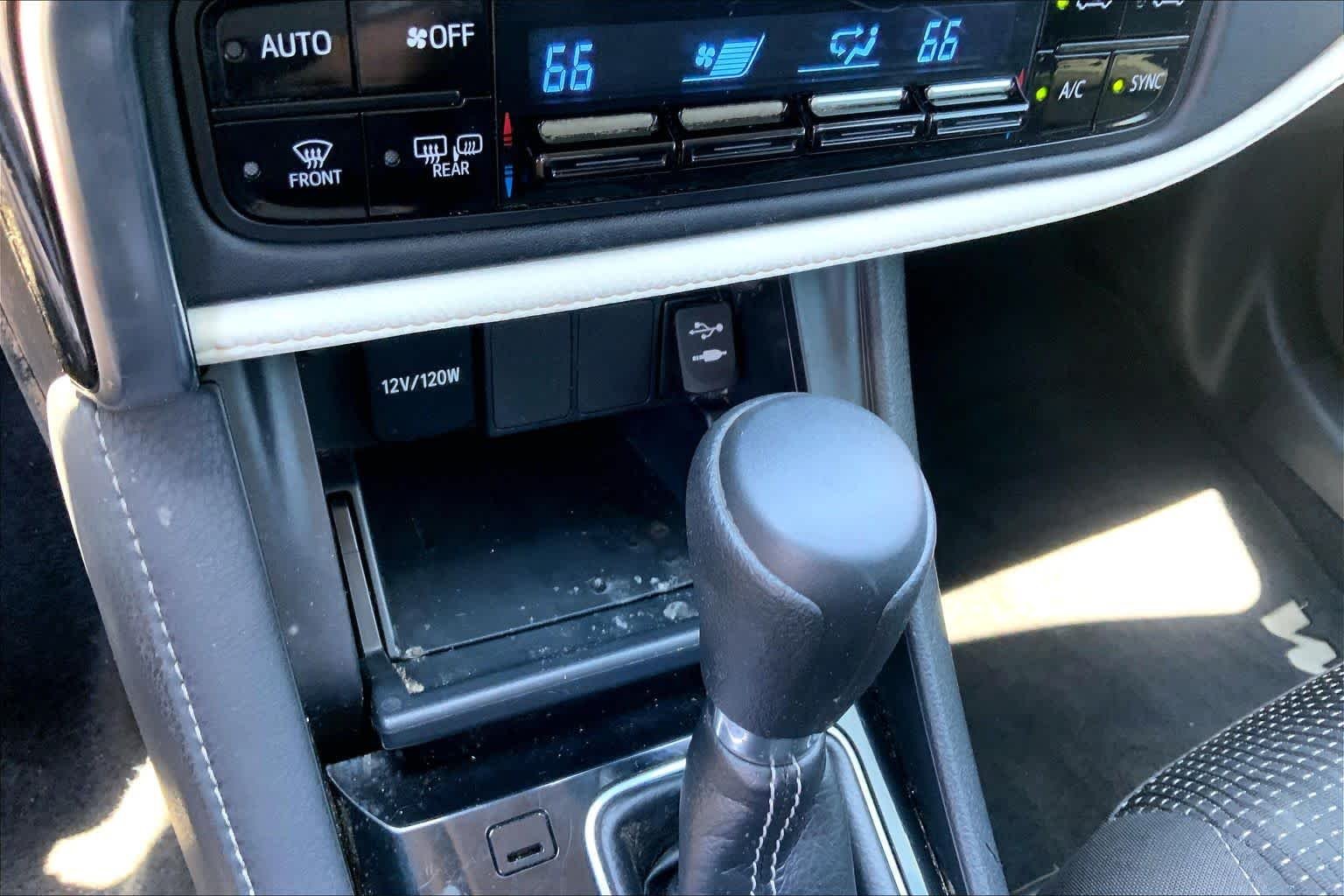 Used 2018 Classic Silver Metallic Toyota  image 35