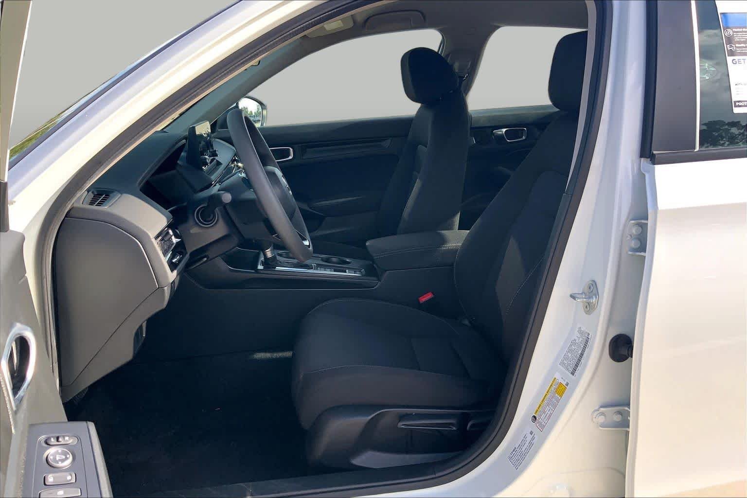 Used 2026 Platinum White Pearl Honda LX image 8