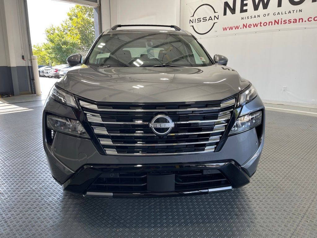 2026 Nissan Rogue Platinum - Photo 3