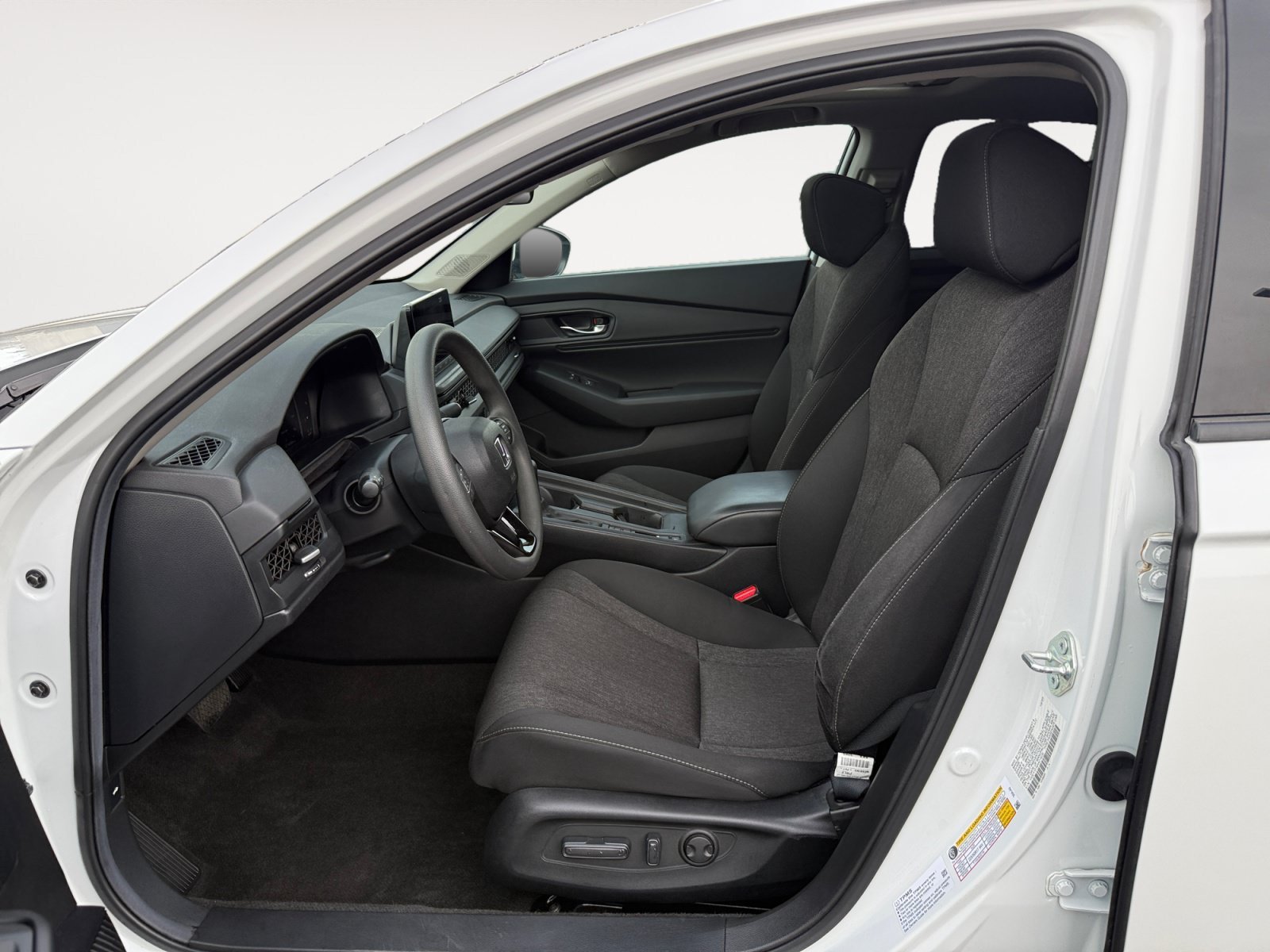 2024 Honda Accord EX - Photo 30