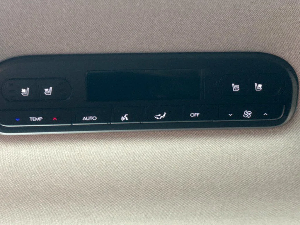 New 2027 Abyss Black Pearl Hyundai Limited image 27