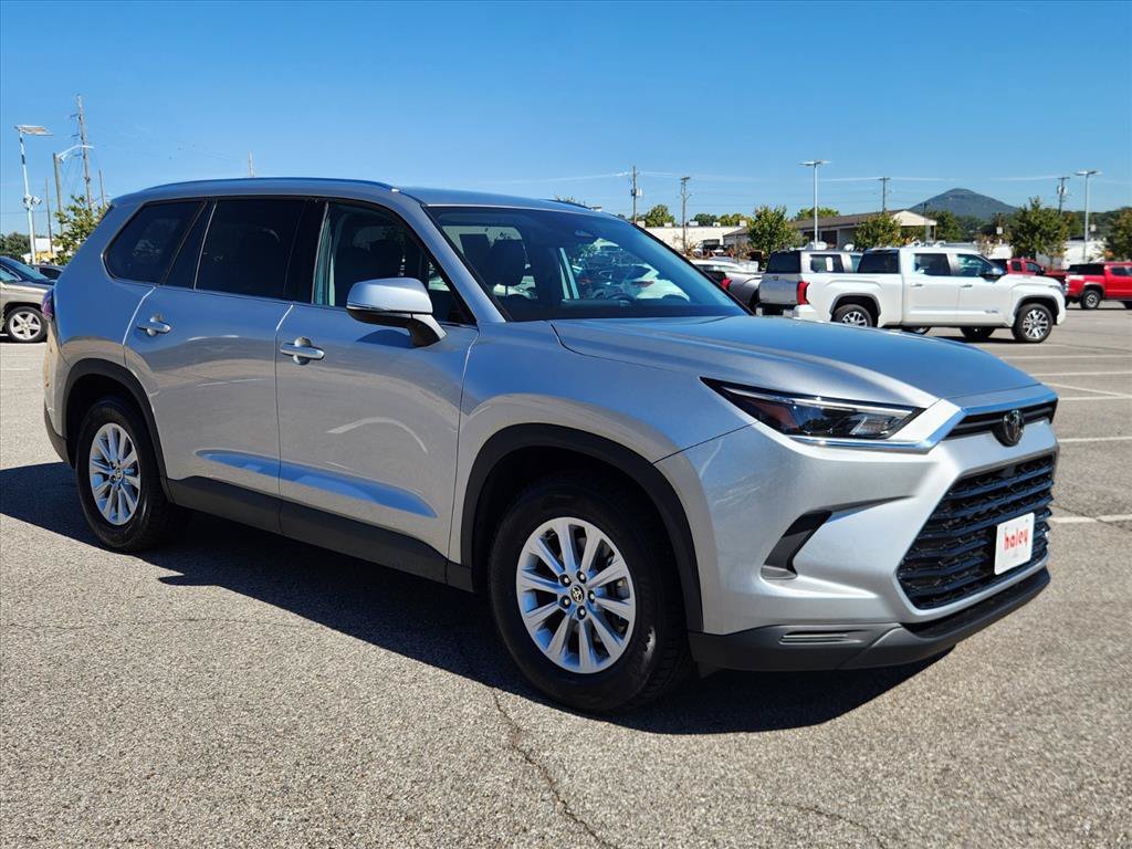 Certified Used 2025 Silver Toyota XLE image 2