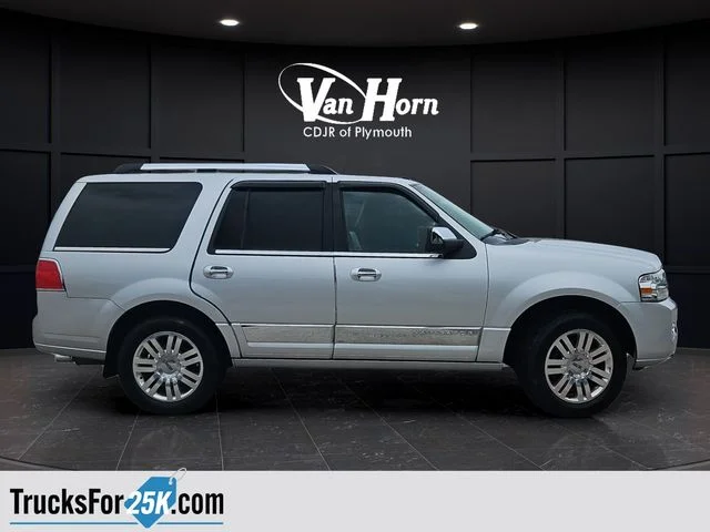 Used 2012 Ingot Silver Lincoln Base image 9