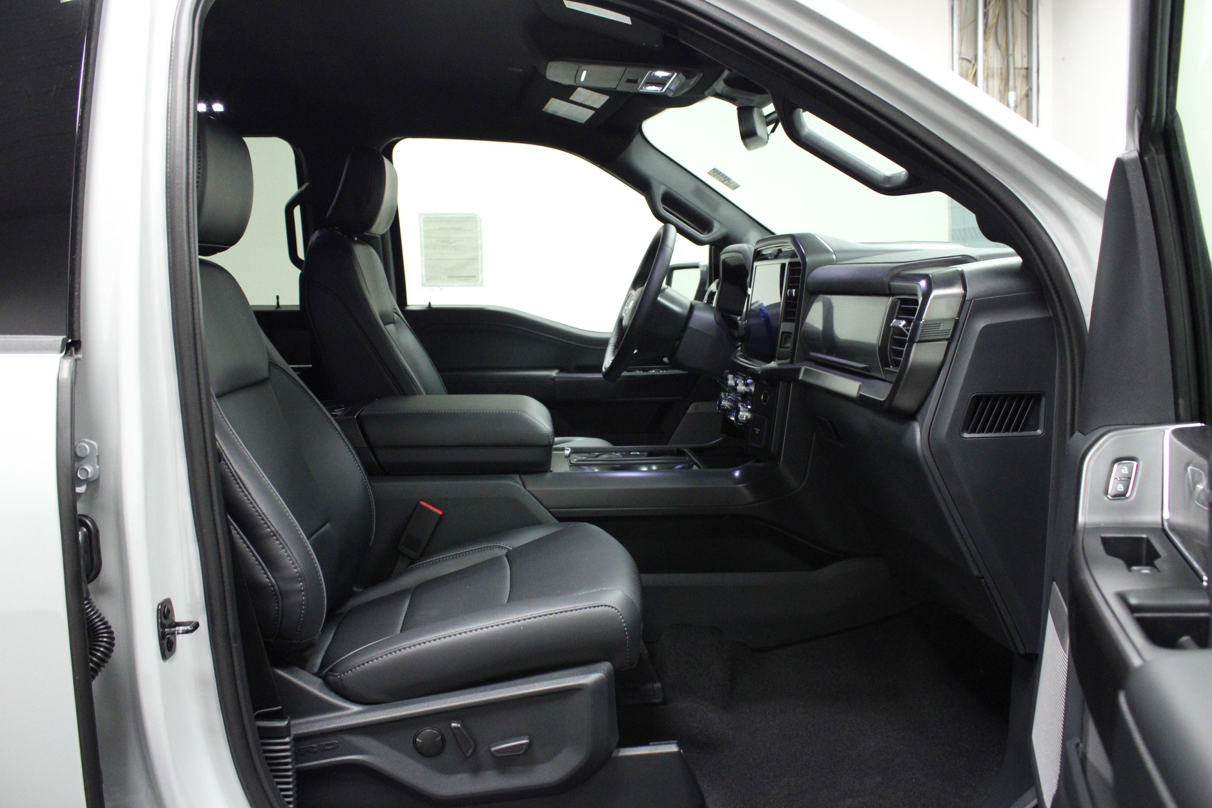 New 2026 Avalanche Ford LARIAT image 16