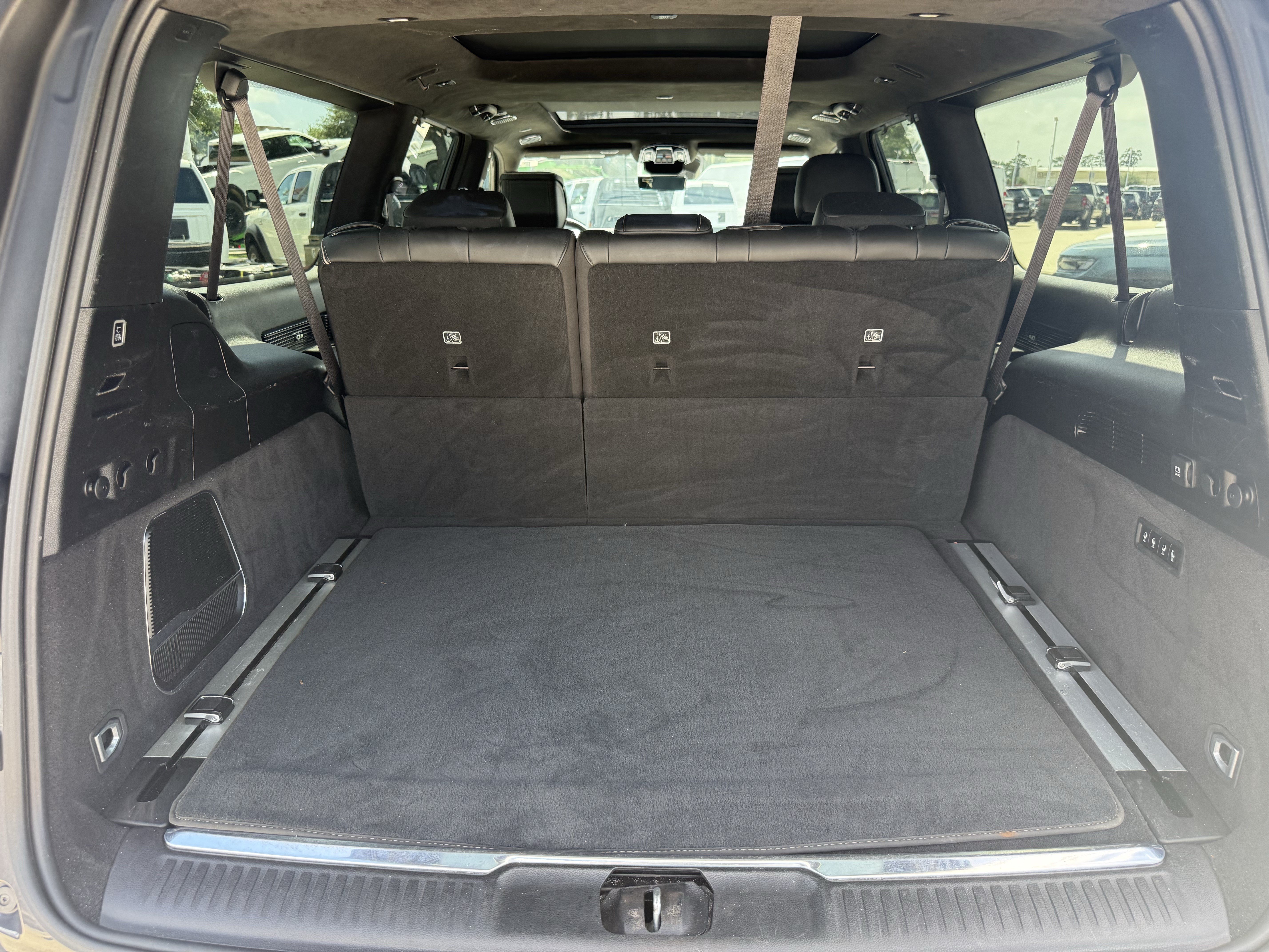 Used 2024 Baltic Gray Metallic Clearcoat Jeep  image 31