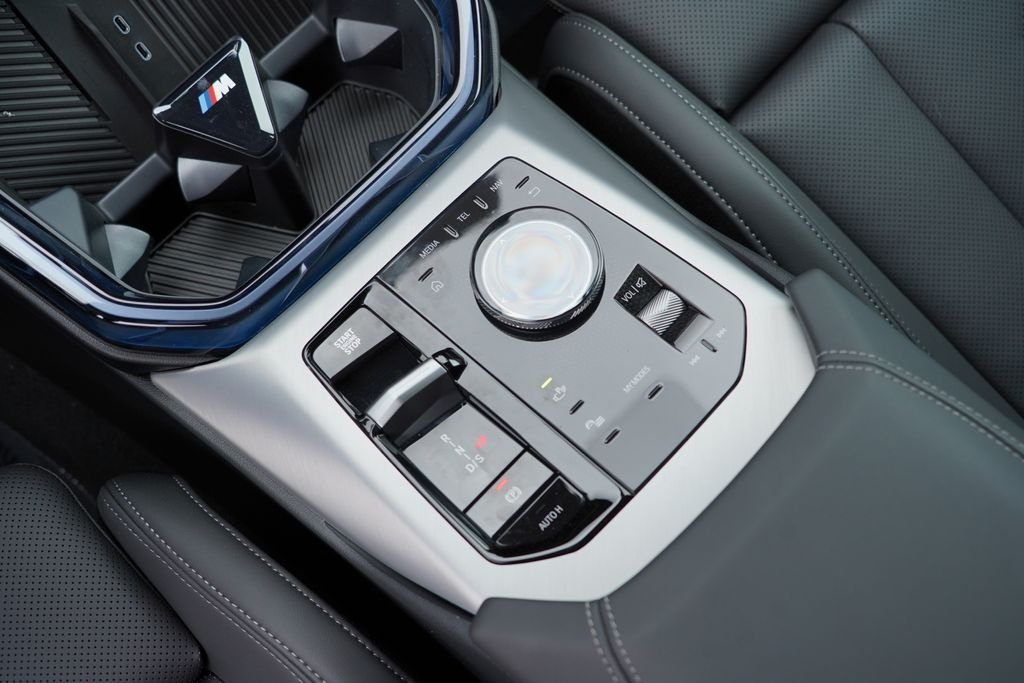 New 2026 Alpine White BMW 30 xDrive image 24