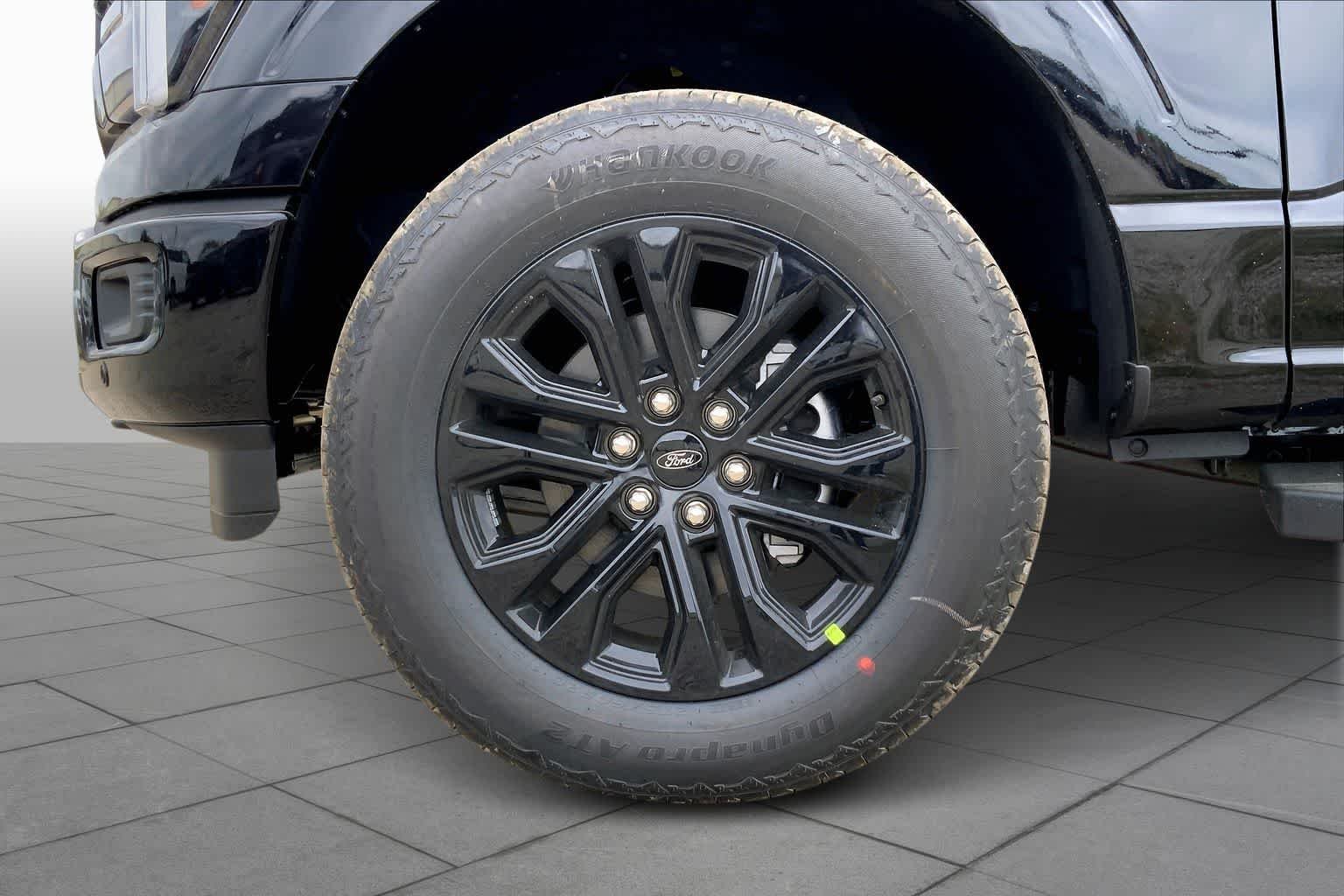 New 2026 Agate Black Metallic Ford Lariat® image 8