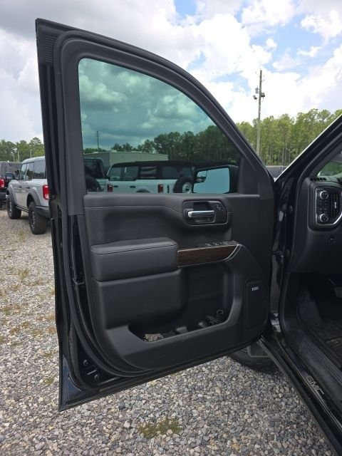 Certified Used 2021 Onyx Black GMC Elevation image 9