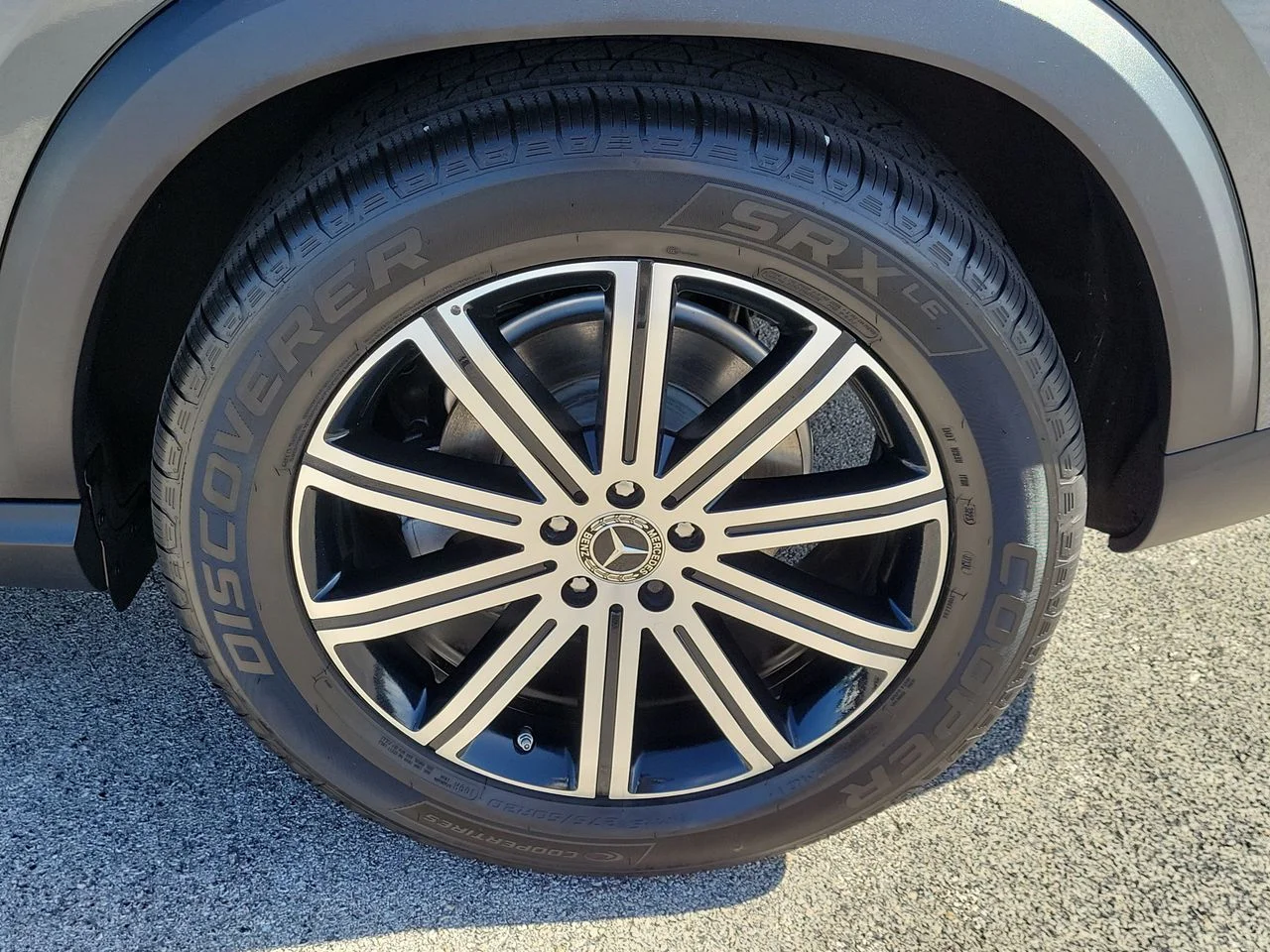 Certified Used 2026 Gray Mercedes-Benz GLE 350 image 11