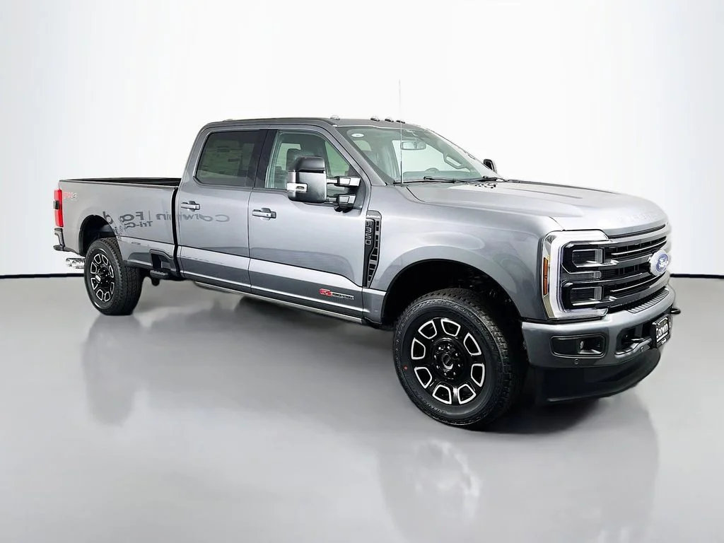 2026 Ford F-350 Platinum 4x4 Crew Cab 8' Box SRW's photo