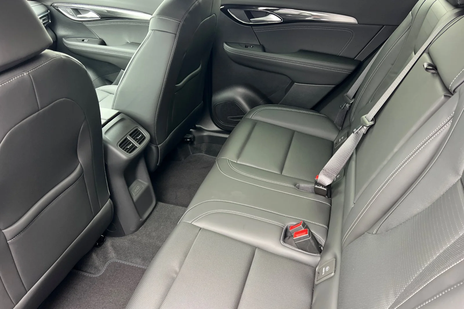 2026 Buick Envision Preferred - Photo 11