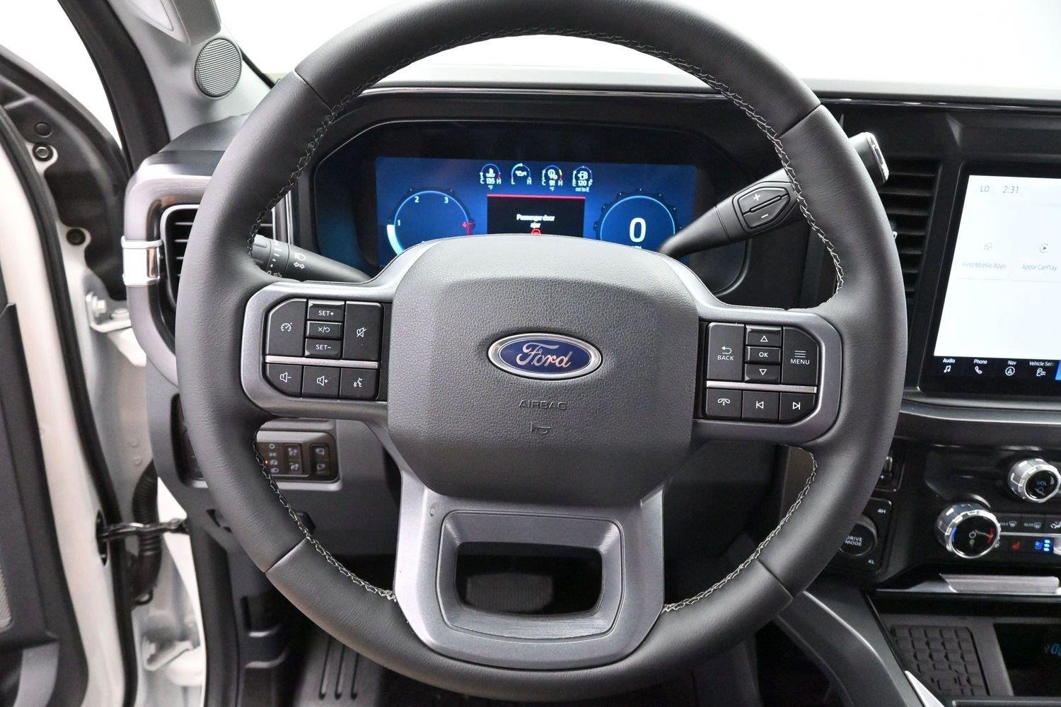 Used 2025 White Ford XL image 15