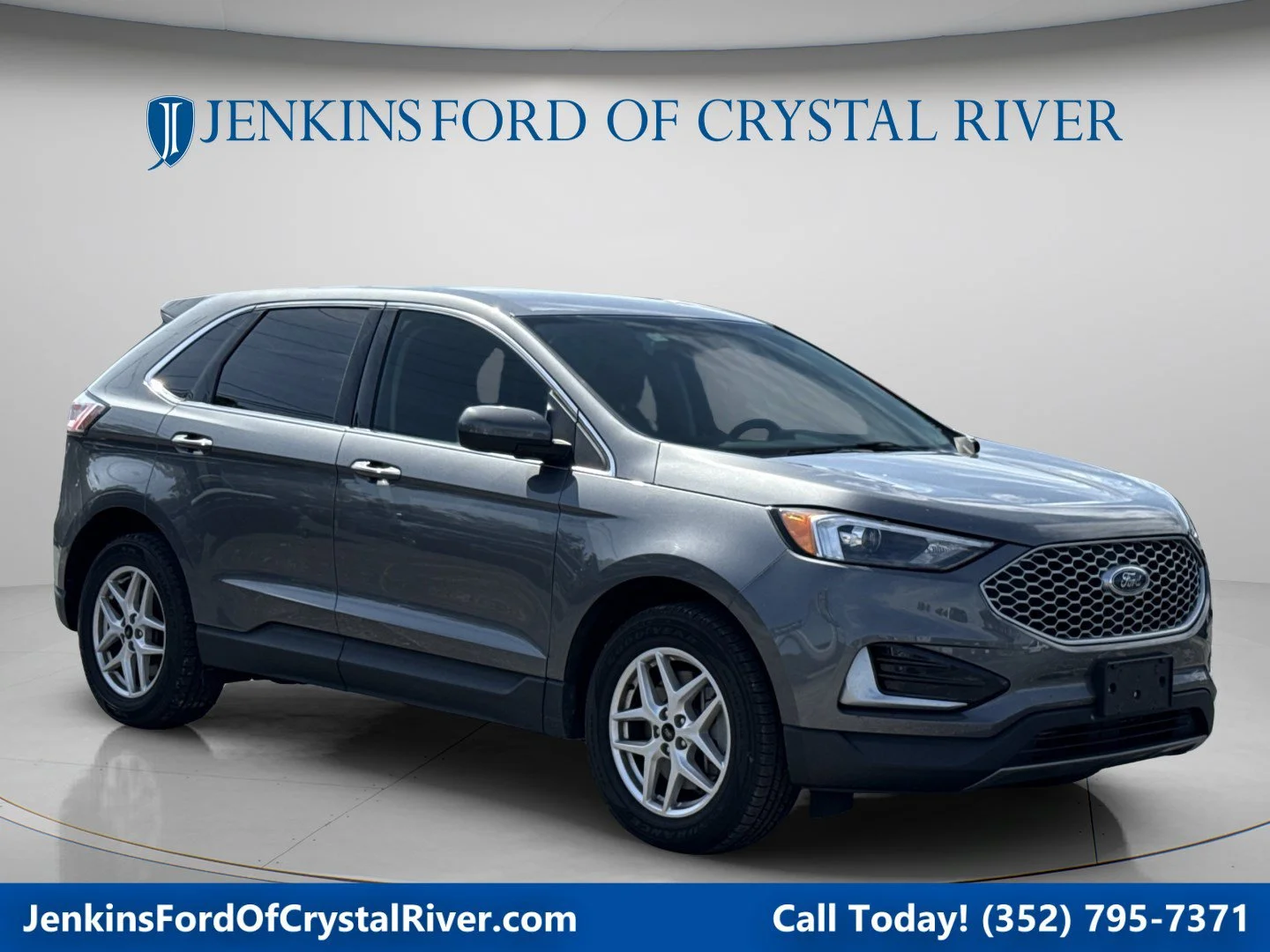 Used 2024 Carbonized Gray Metallic Ford SEL image 1