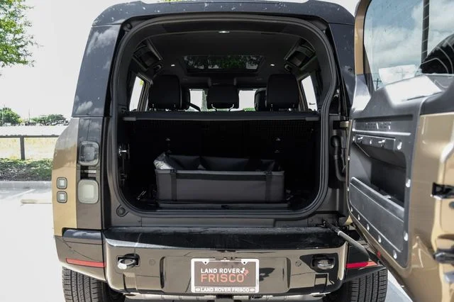 New 2026  Land Rover X-Dynamic SE image 61