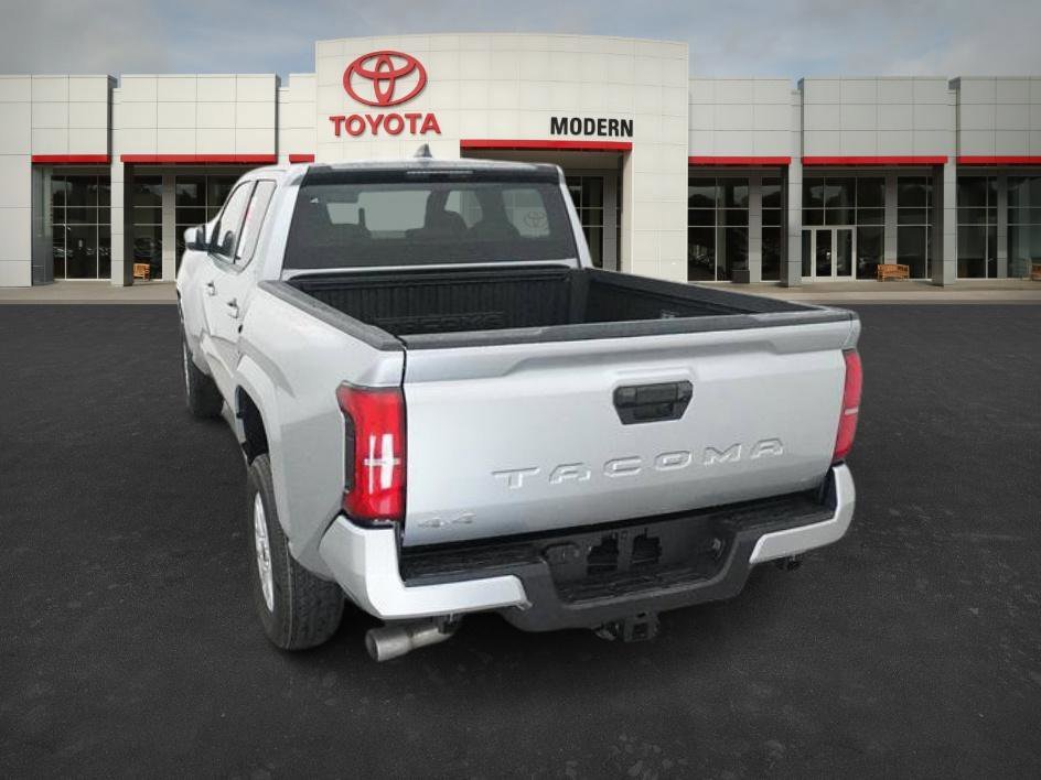 2025 Toyota Tacoma SR5 - Photo 16