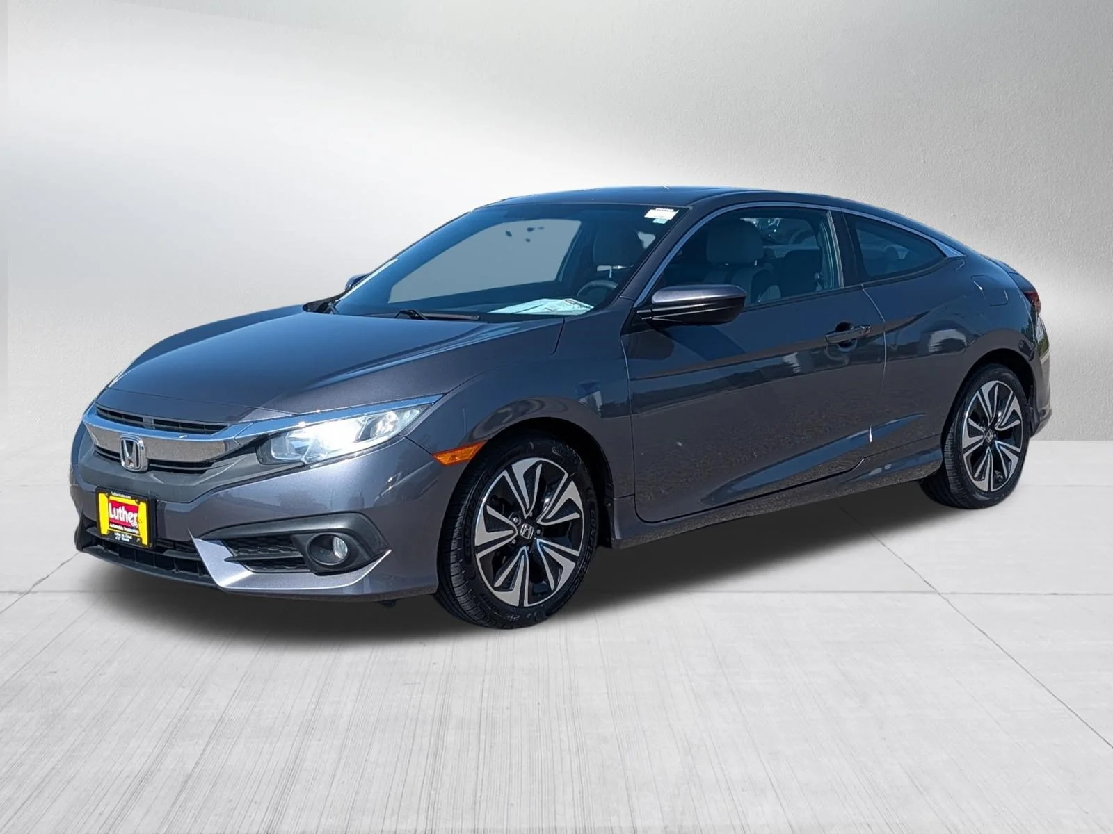 Used 2018 Modern Steel Metallic Honda EX-T image 3