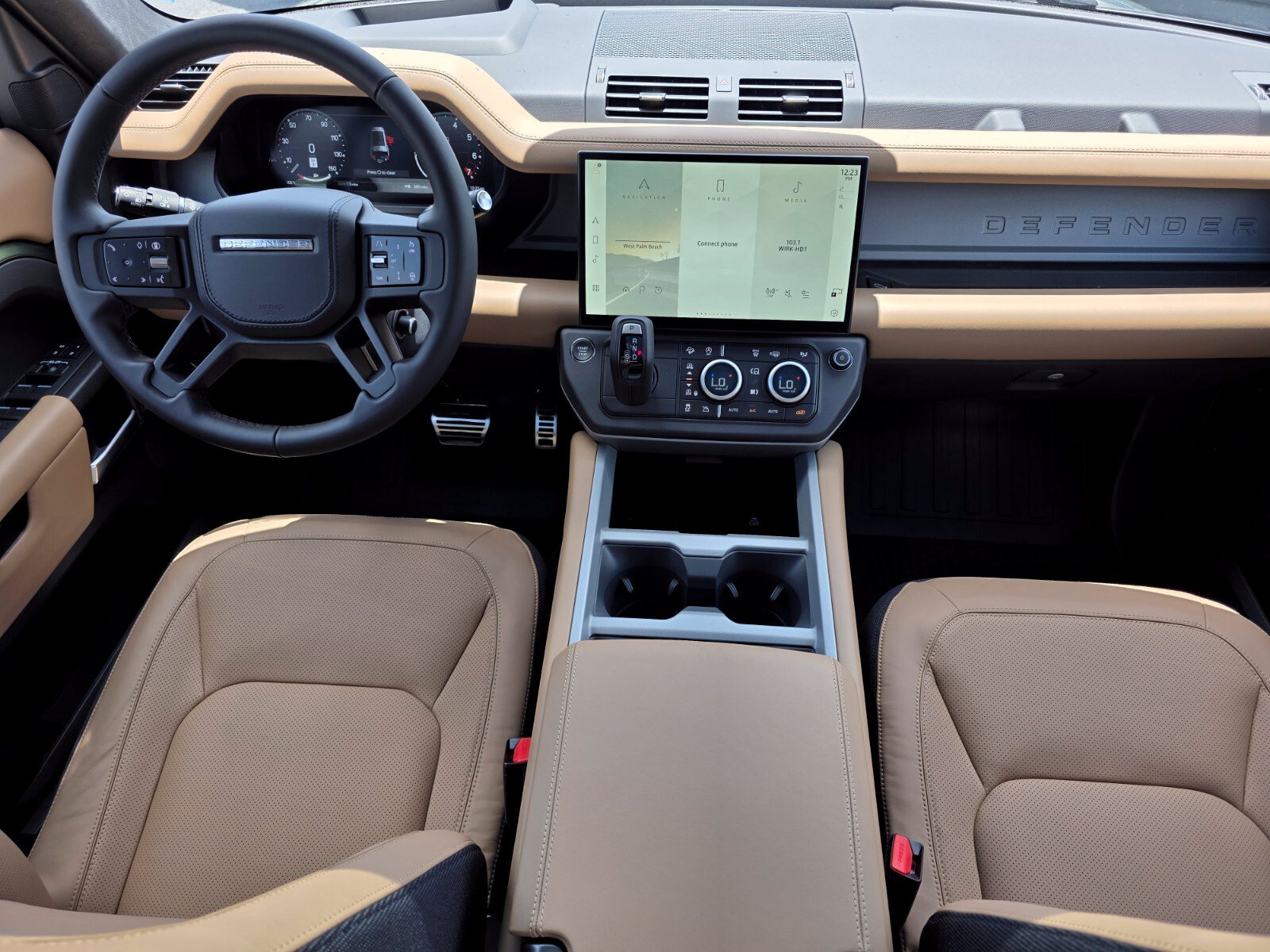 New 2026 Woolstone Green Land Rover P400 X image 4