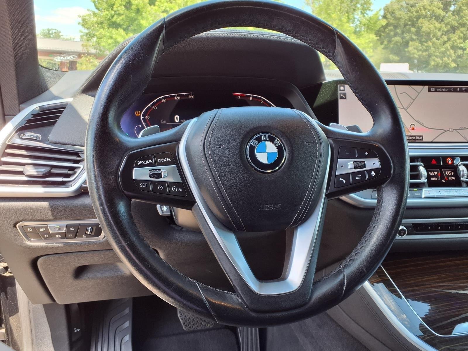 Used 2020 Black Sapphire Metallic BMW sDrive40i image 18