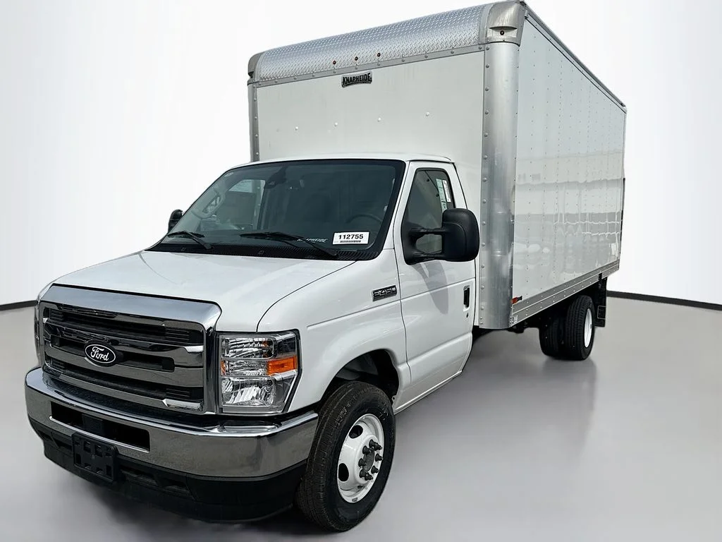 New 2026 Oxford White Ford E-450 DRW image 3