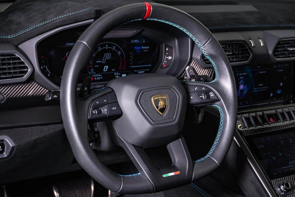 Used 2024 Blu Cepheus Metallic Lamborghini Performante image 26