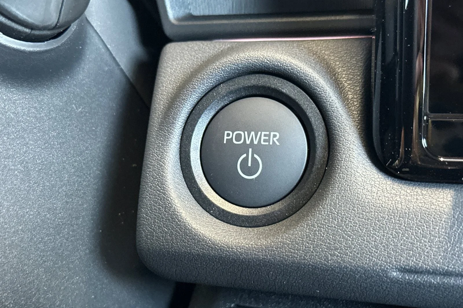 New 2026 Wind Chill Pearl <sup>1</sup> Toyota  SE image 21