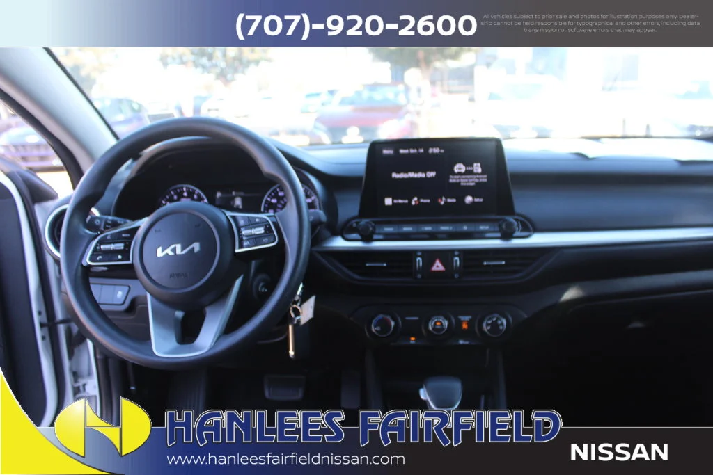 2023 Kia Forte LXS - Photo 16