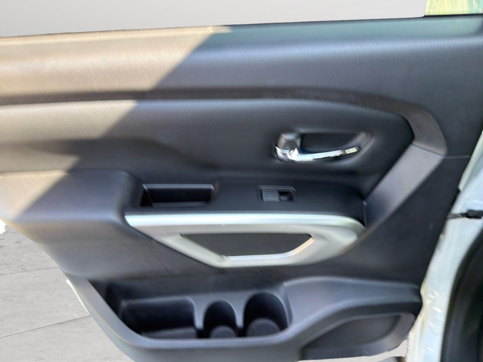 Used 2017 White Nissan SV image 29