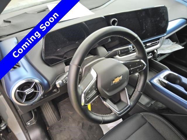 Used 2025 Sterling Gray Metallic Chevrolet LT image 4