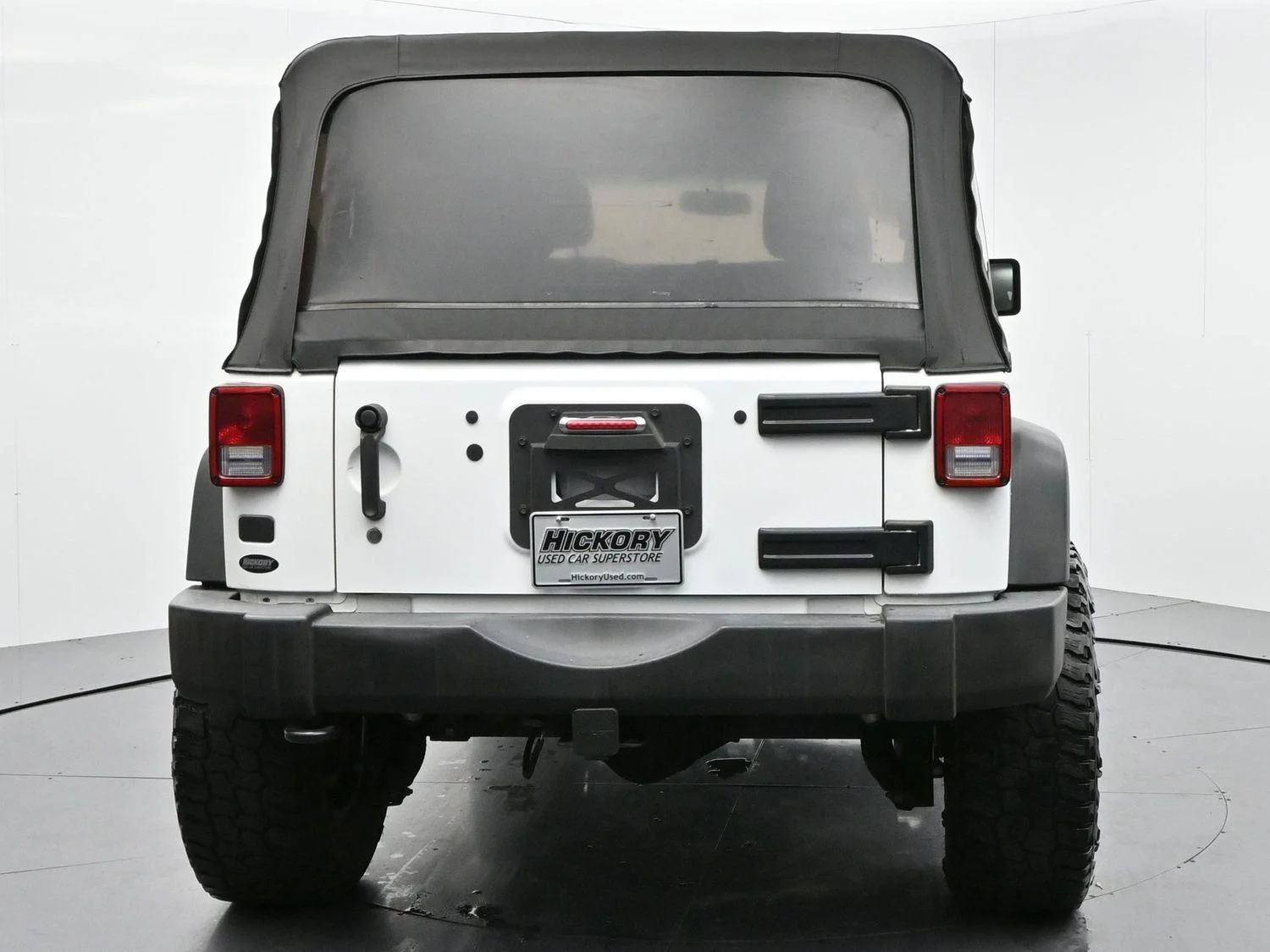 Used 2017 Bright White Clearcoat Jeep Sport image 6