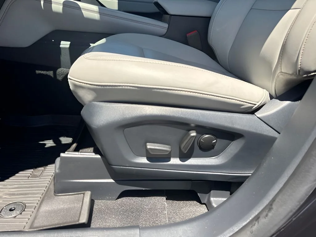 Used 2025 Black Ford Active image 10